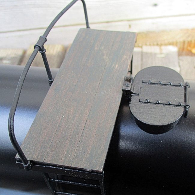 Top access gantry and filler cap